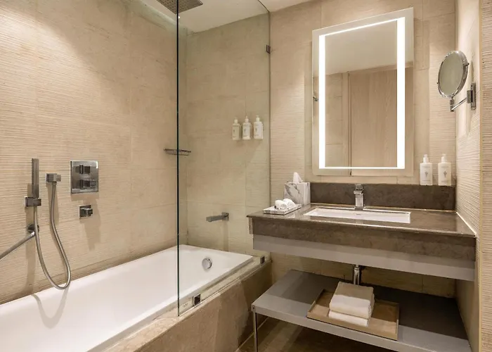 Hilton Garden Inn Lucknow