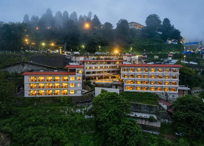 Hotel Vishnu Palace