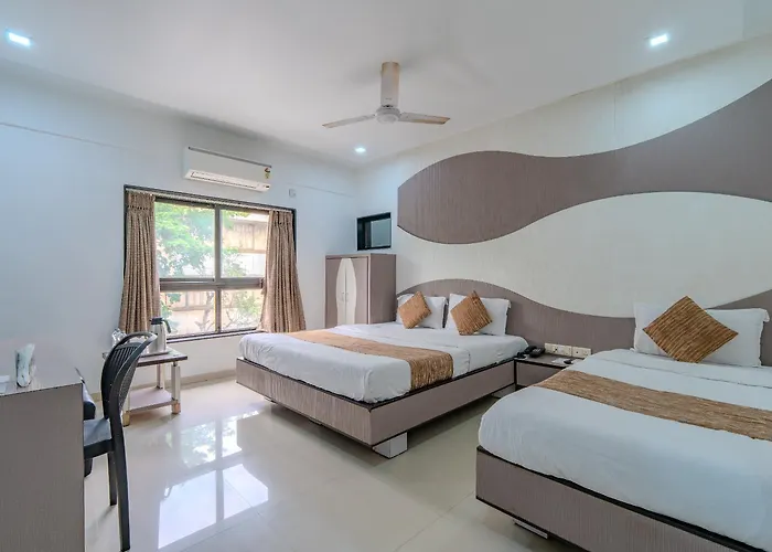 Hotel Merit Surat