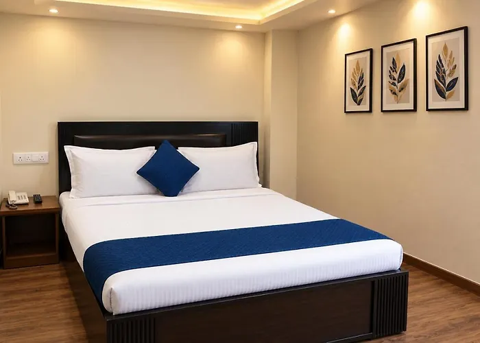 Deluxe Inn - Near Kokilaben Dhirubhai Ambani Hospital Mumbai