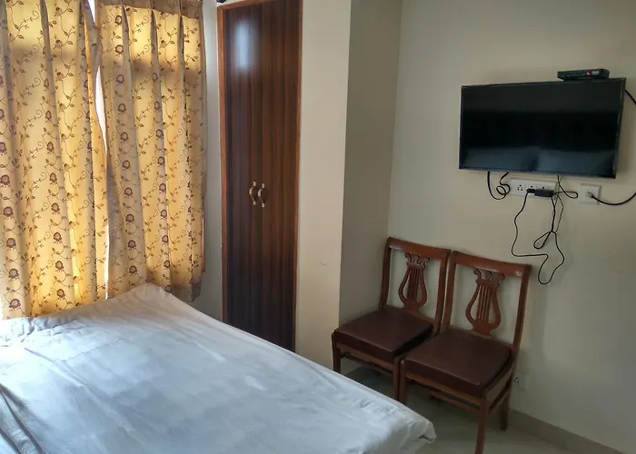 Shimla Facing Rooms Near Mall Road