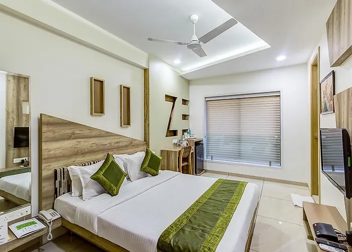 Hotel Treebo Daksh Residency Indore