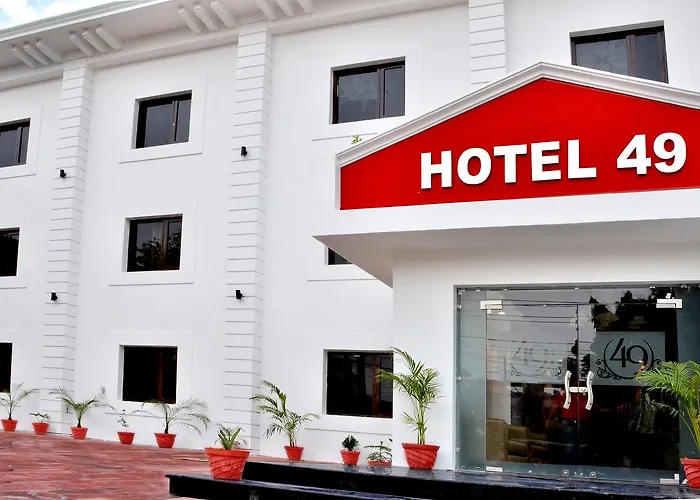 Hotel 49