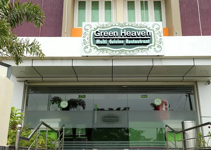 Hotel Green Palace