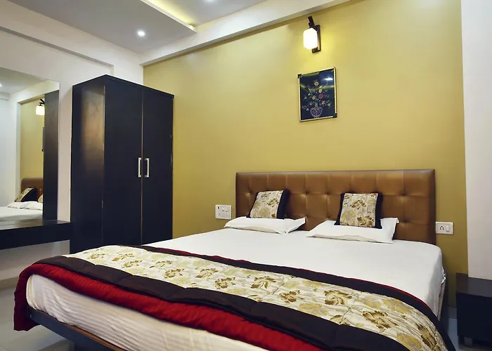 Hotel Girija