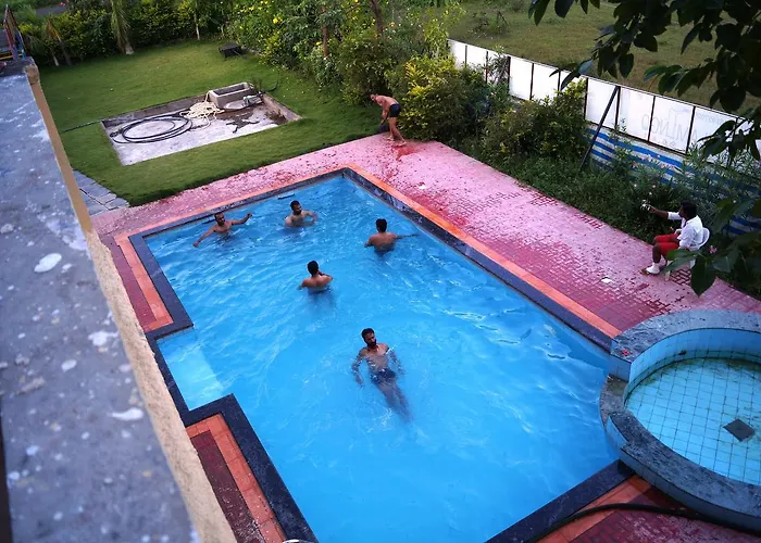 Goflamingo Resort