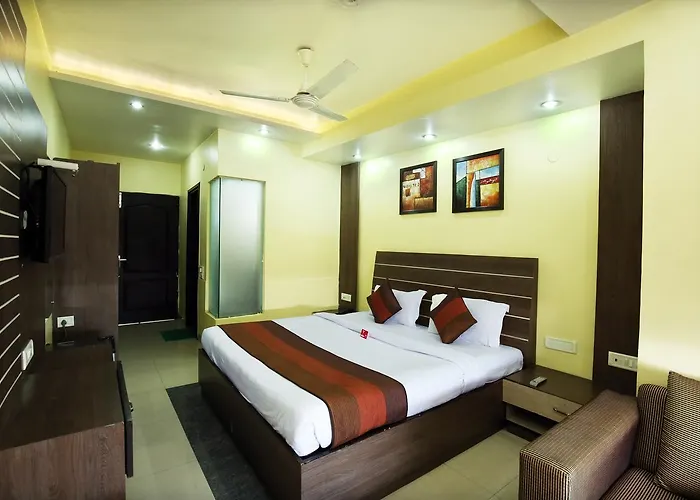 Hotel Mm Yellowuds