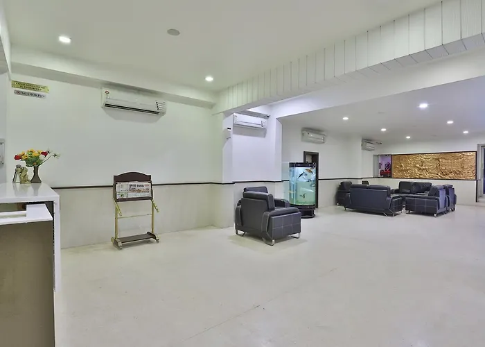 Oyo 1341 Hotel Royal Inn Rajkot