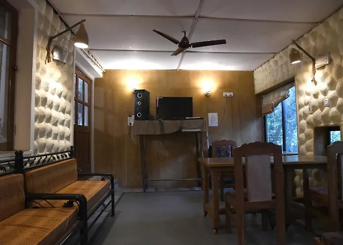 Baaz Jungle Resort