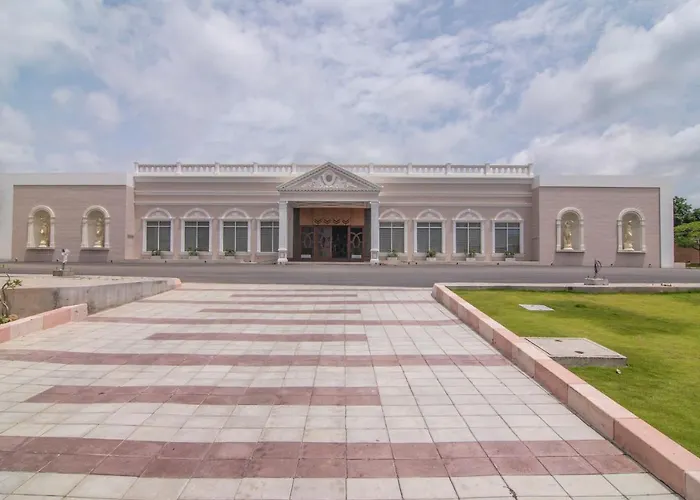 Shanthiniketan - Ramoji Film City