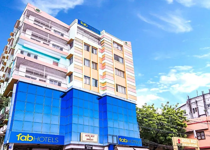 Fabhotel Park Street