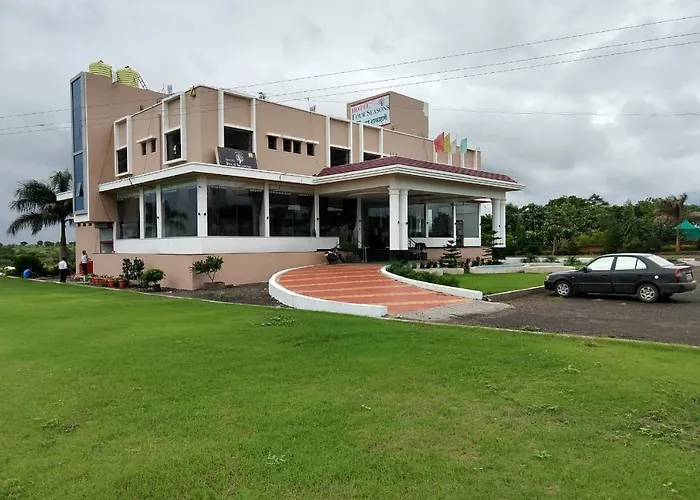 Hotel Four Seasons Resort Ajanta
