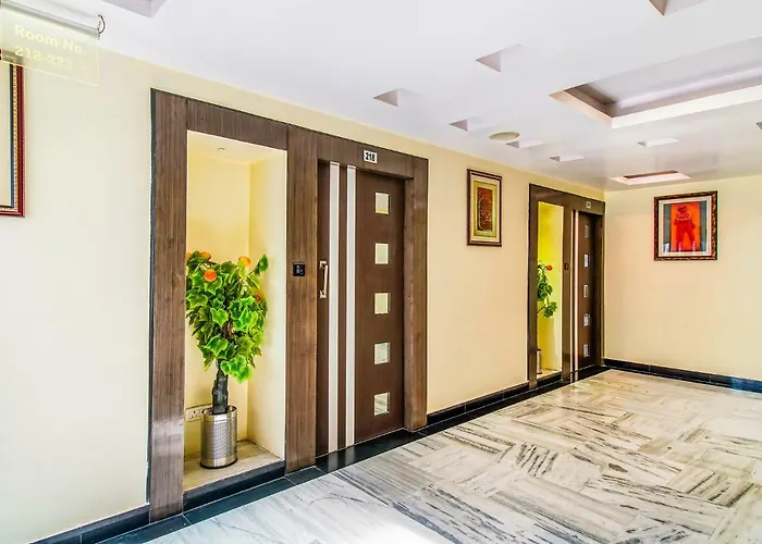 Fabhotel Palash Residency - Nr Ranchi Railway Station