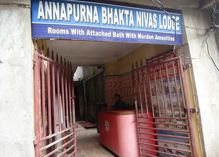 Goroomgo Annapurna Bhakta Nivas Puri