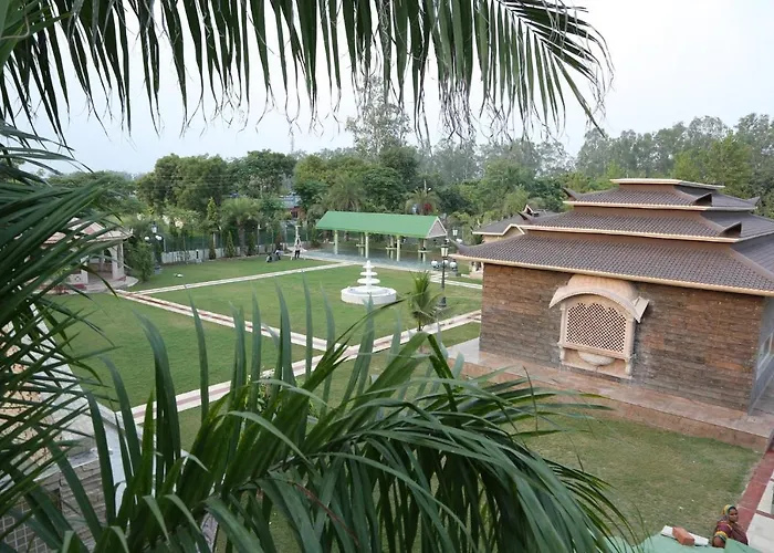 Mann The Palm Retreat Hotel Lucknow