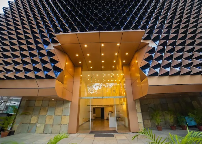 Poppys Tower Hotel Coimbatore