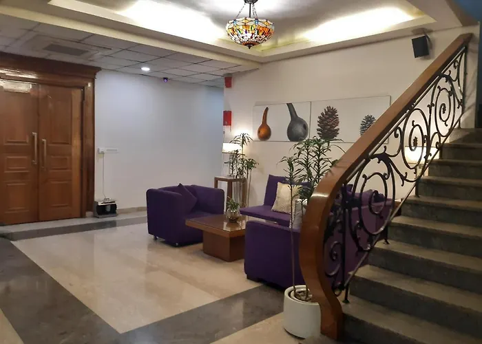Hotel Poinisuk